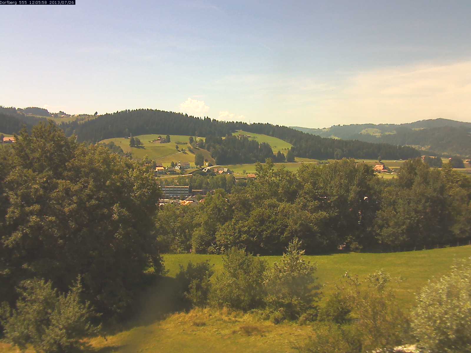 Webcam-Bild: Aussicht vom Dorfberg in Langnau 20130726-120600