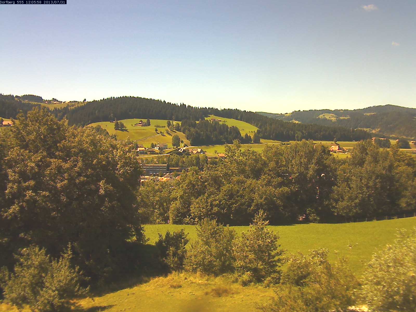 Webcam-Bild: Aussicht vom Dorfberg in Langnau 20130731-120600