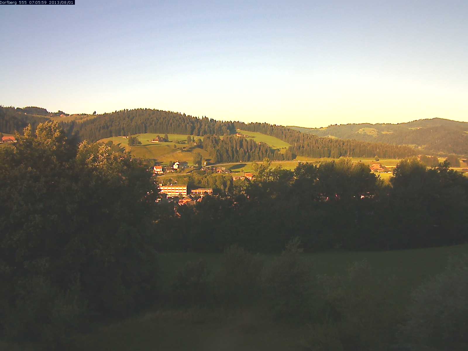 Webcam-Bild: Aussicht vom Dorfberg in Langnau 20130801-070600