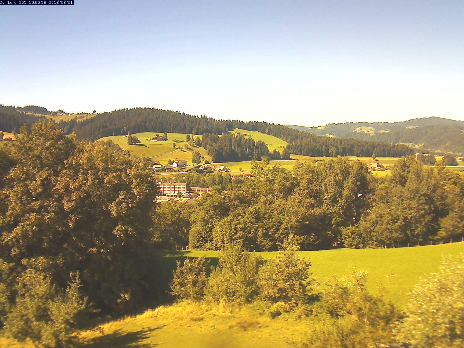 Webcam-Bild: Aussicht vom Dorfberg in Langnau 20130801-100600