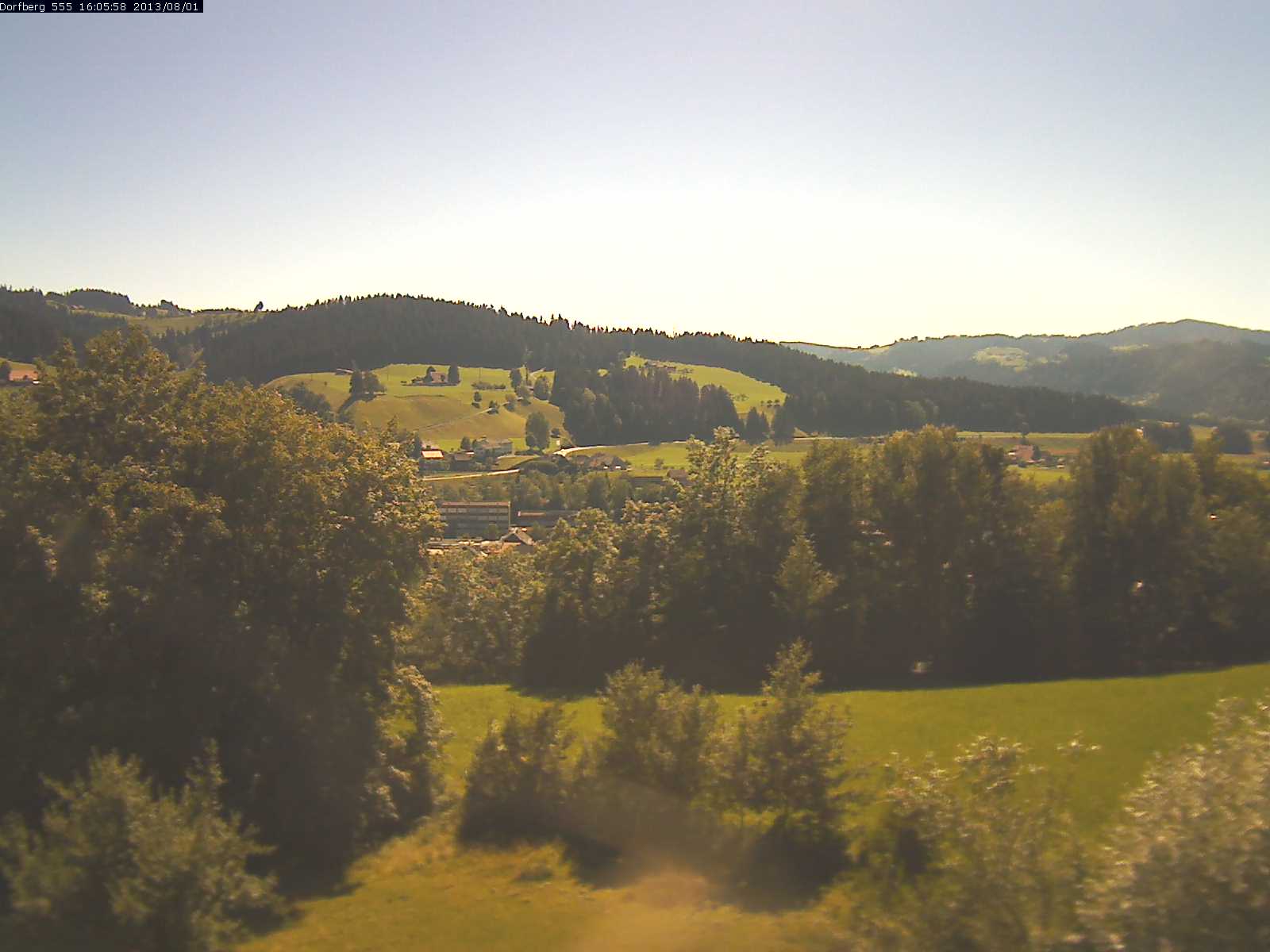 Webcam-Bild: Aussicht vom Dorfberg in Langnau 20130801-160600