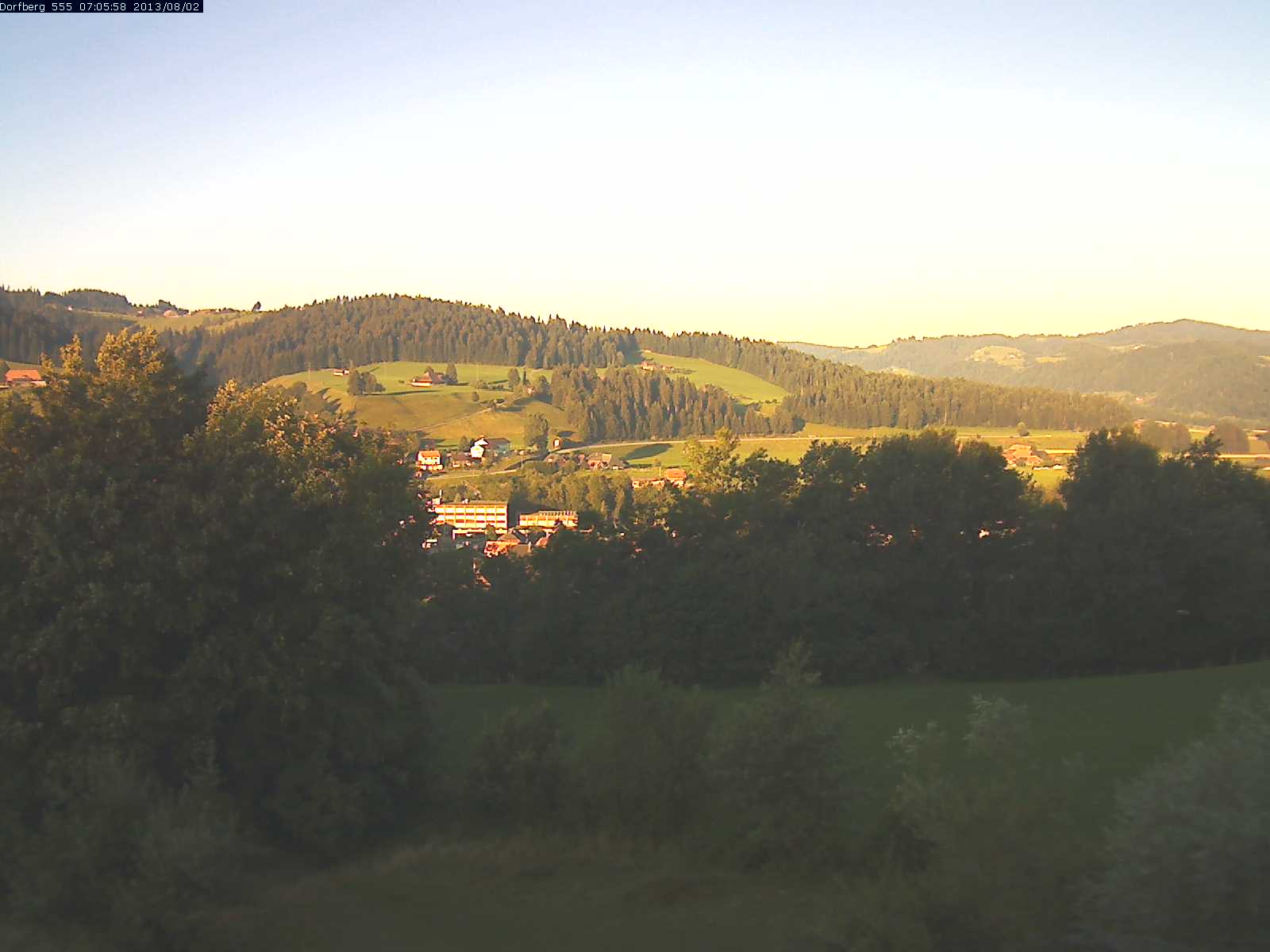 Webcam-Bild: Aussicht vom Dorfberg in Langnau 20130802-070600