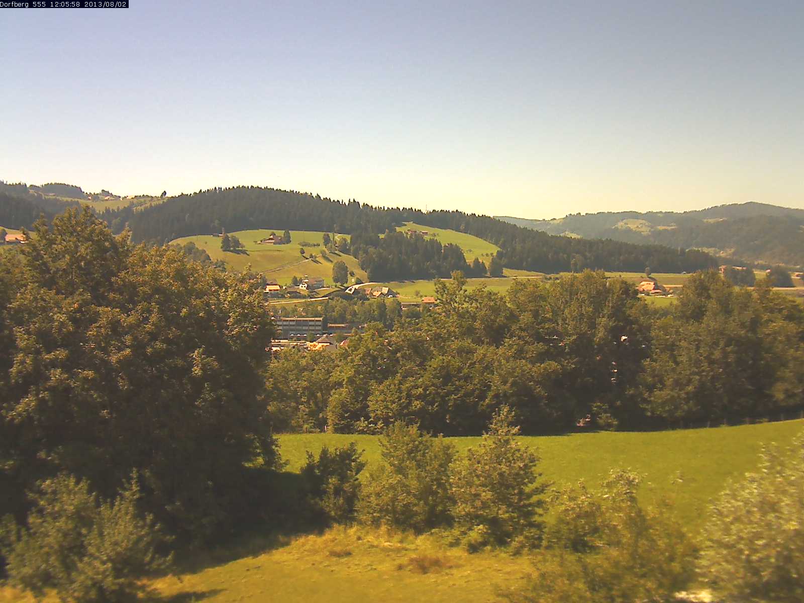 Webcam-Bild: Aussicht vom Dorfberg in Langnau 20130802-120600