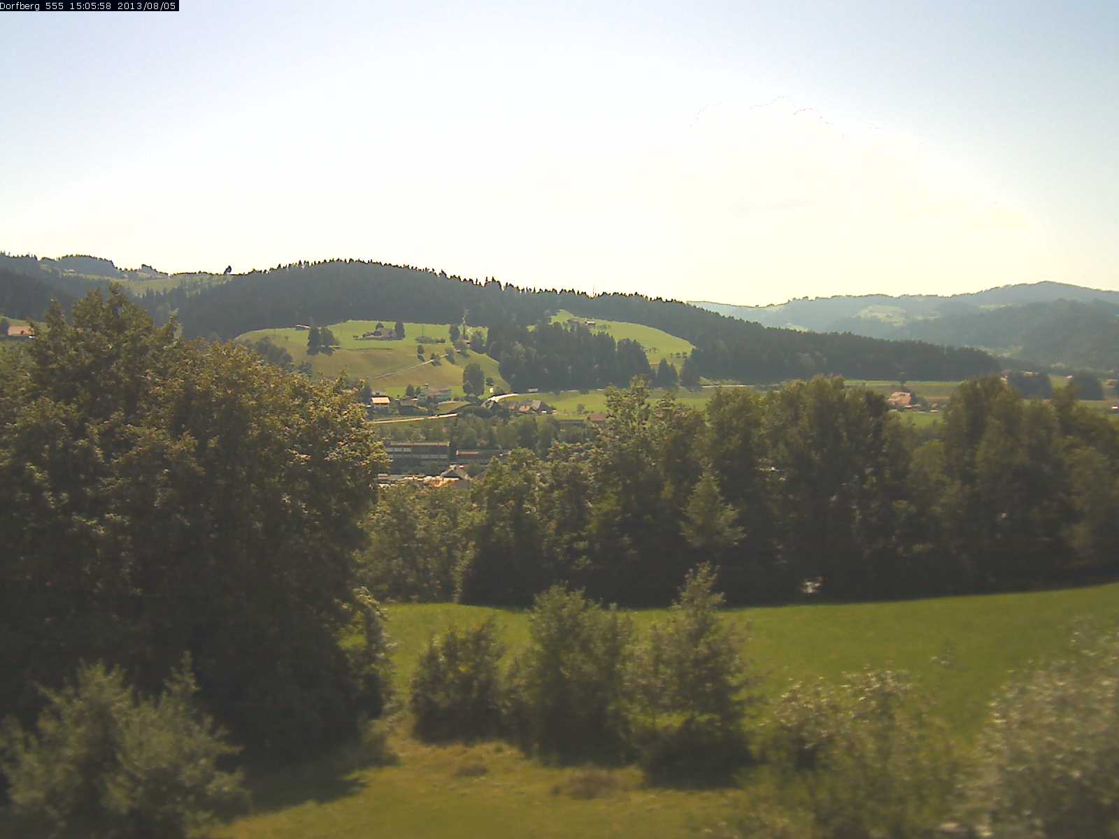 Webcam-Bild: Aussicht vom Dorfberg in Langnau 20130805-150600