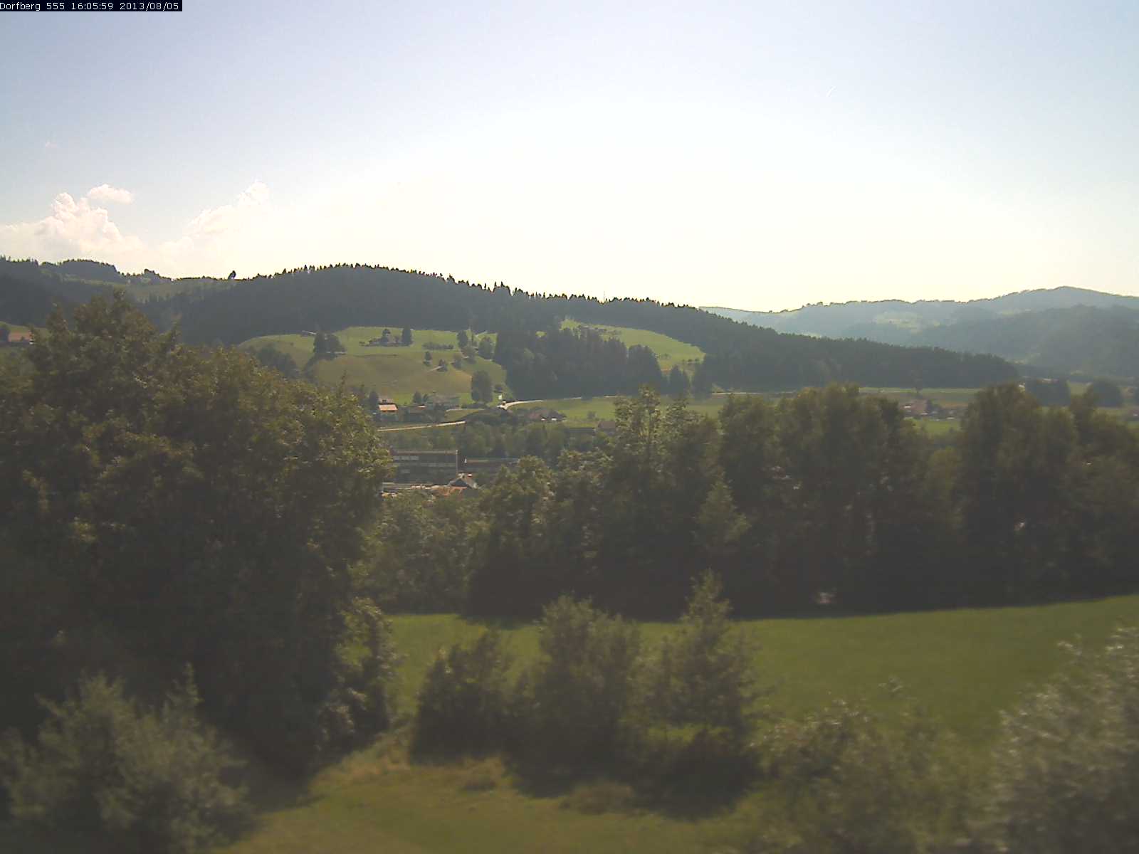 Webcam-Bild: Aussicht vom Dorfberg in Langnau 20130805-160600