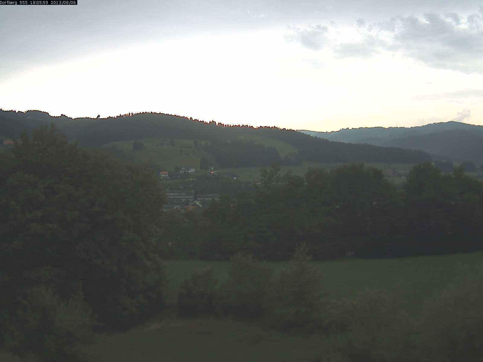 Webcam-Bild: Aussicht vom Dorfberg in Langnau 20130806-180600
