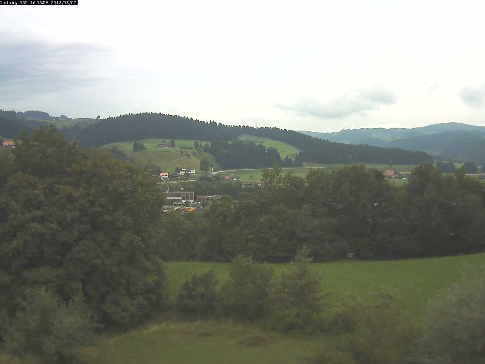 Webcam-Bild: Aussicht vom Dorfberg in Langnau 20130807-160600