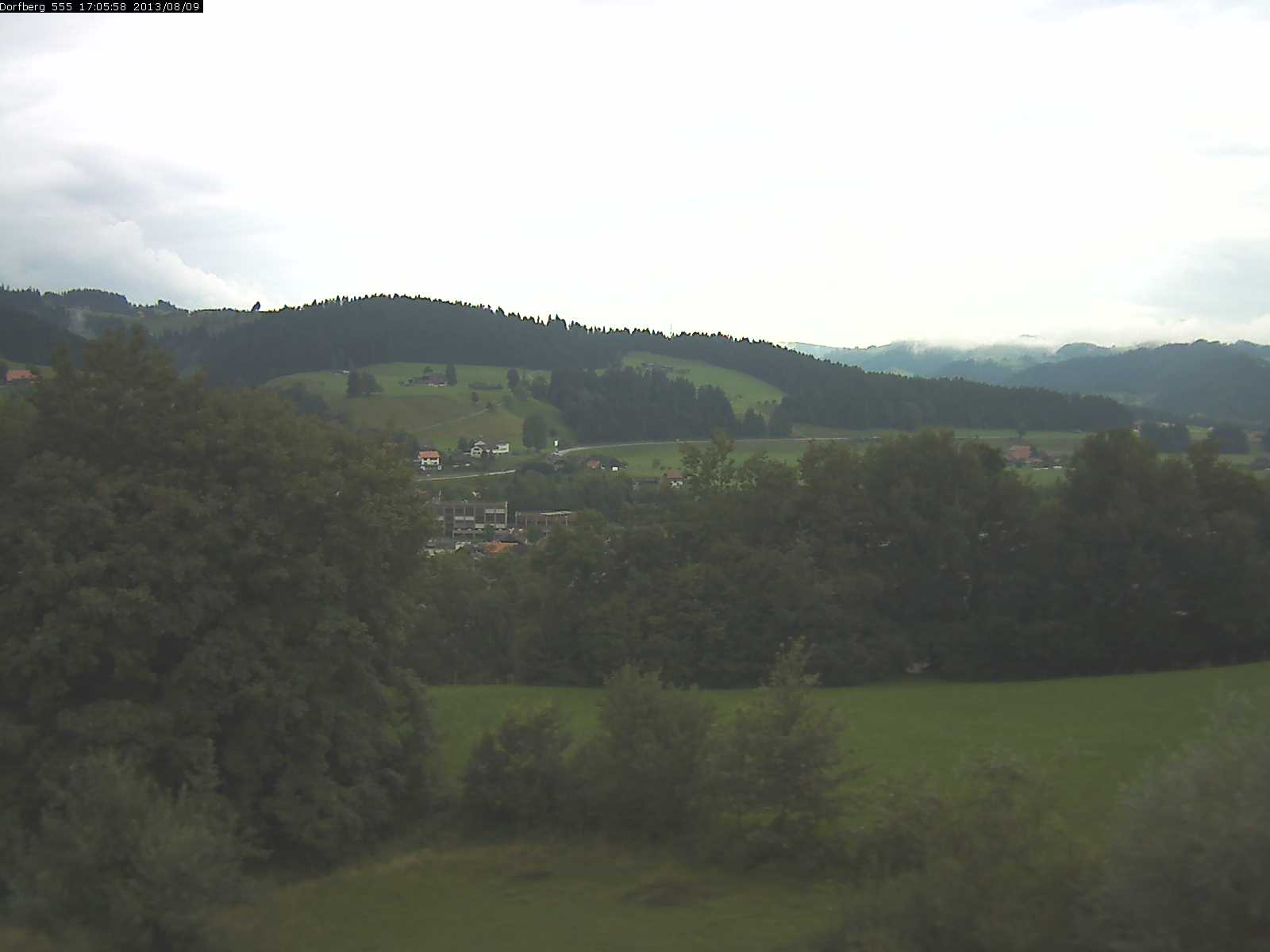 Webcam-Bild: Aussicht vom Dorfberg in Langnau 20130809-170600