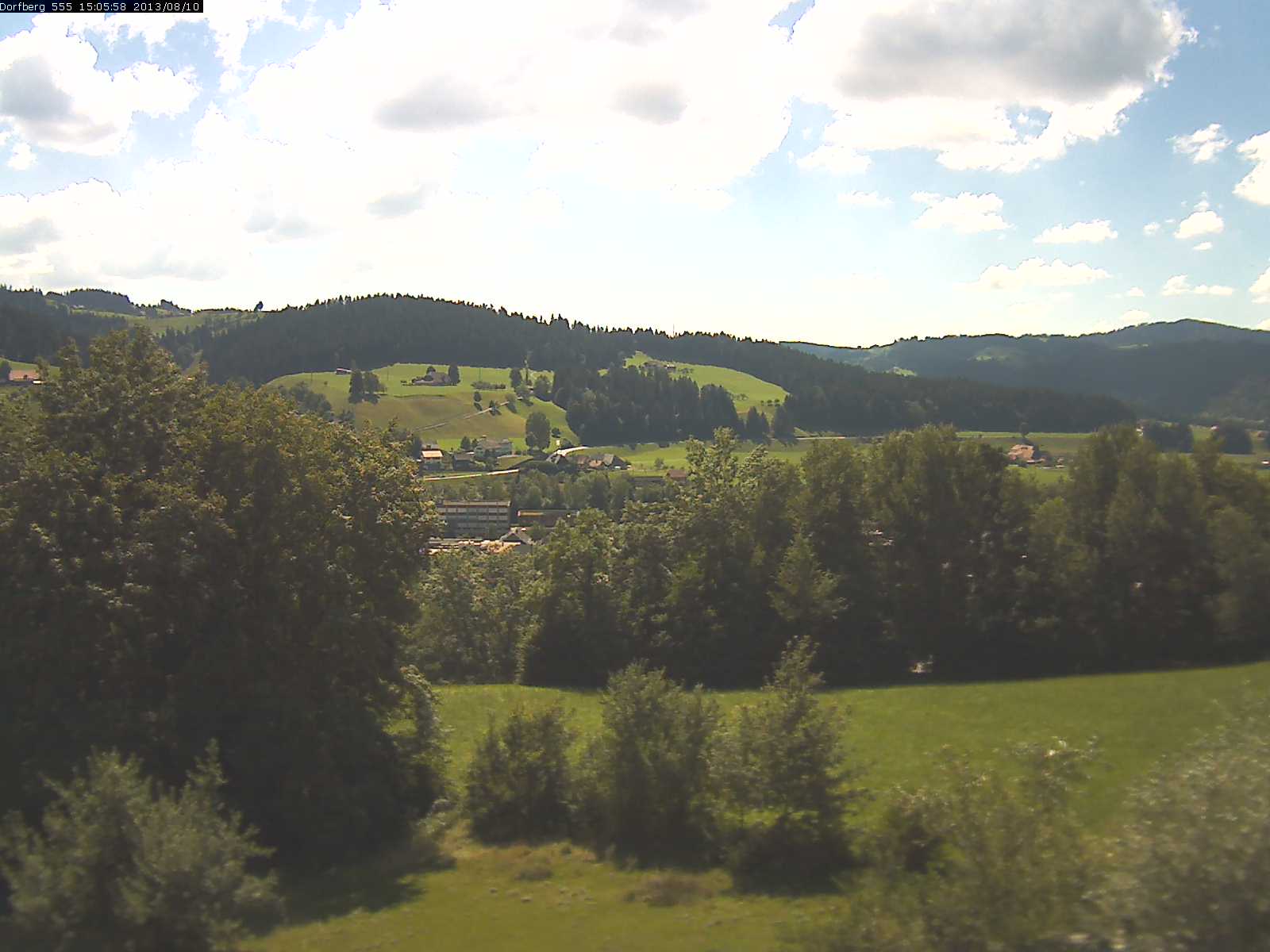 Webcam-Bild: Aussicht vom Dorfberg in Langnau 20130810-150600