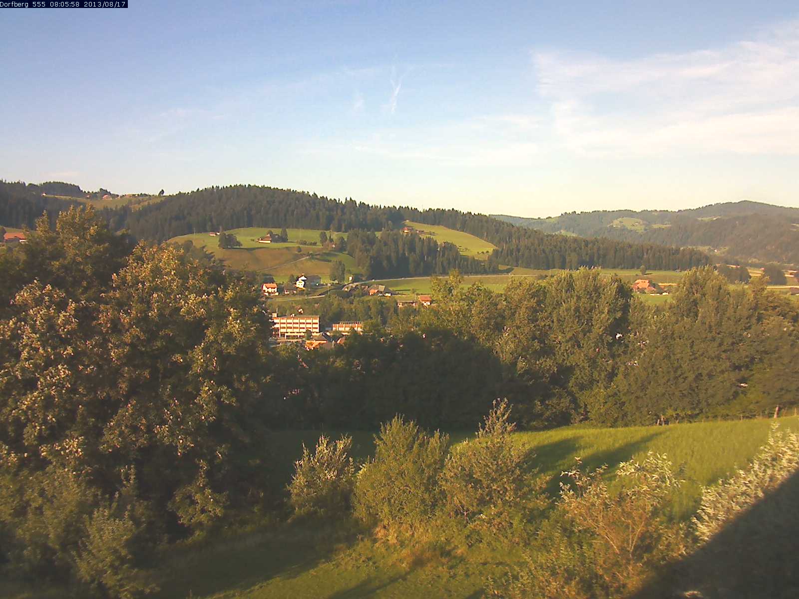 Webcam-Bild: Aussicht vom Dorfberg in Langnau 20130817-080600