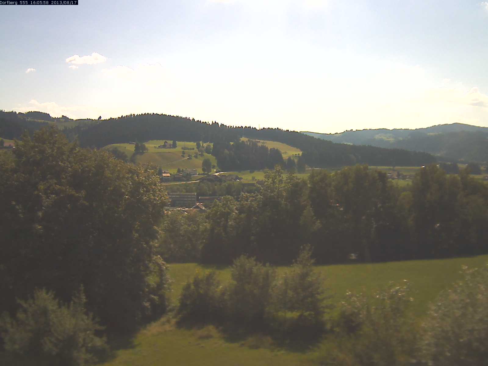 Webcam-Bild: Aussicht vom Dorfberg in Langnau 20130817-160600