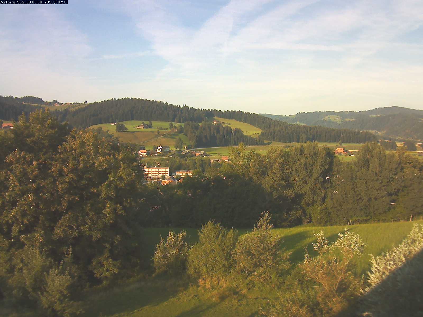 Webcam-Bild: Aussicht vom Dorfberg in Langnau 20130818-080600