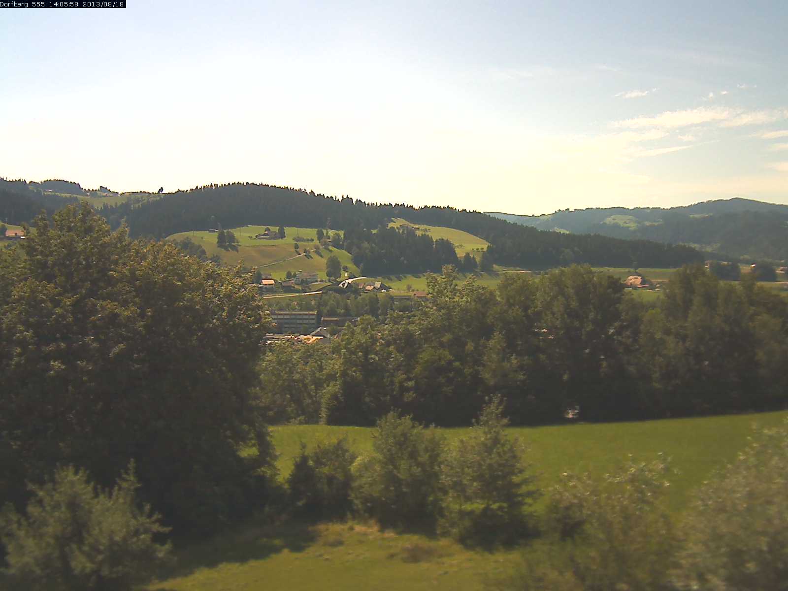 Webcam-Bild: Aussicht vom Dorfberg in Langnau 20130818-140600