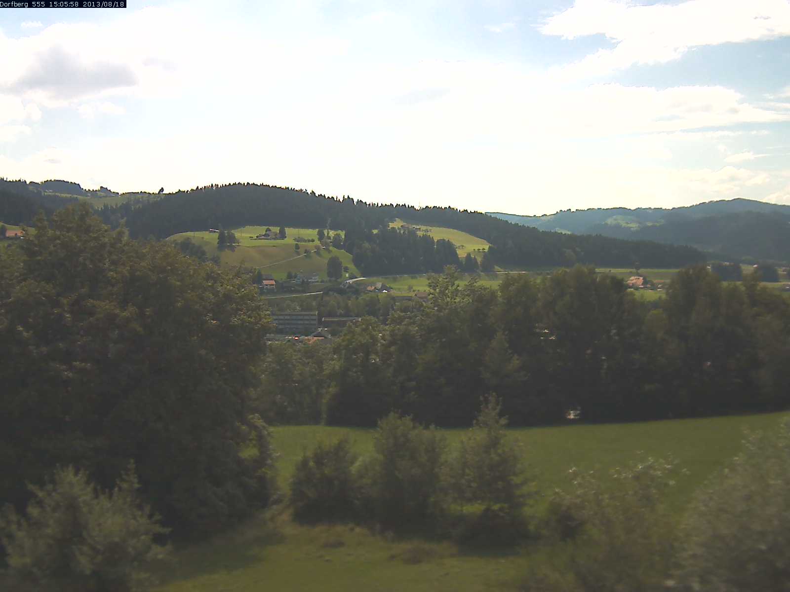 Webcam-Bild: Aussicht vom Dorfberg in Langnau 20130818-150600