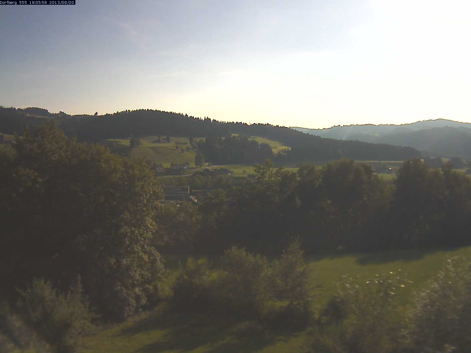 Webcam-Bild: Aussicht vom Dorfberg in Langnau 20130820-180600