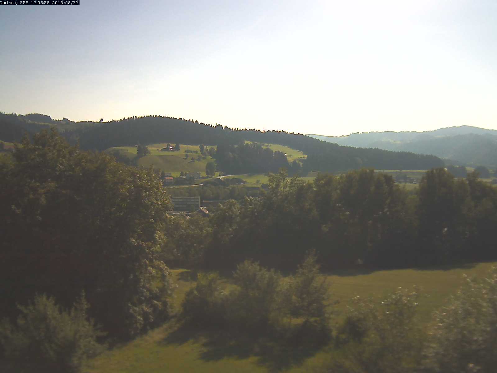 Webcam-Bild: Aussicht vom Dorfberg in Langnau 20130822-170600