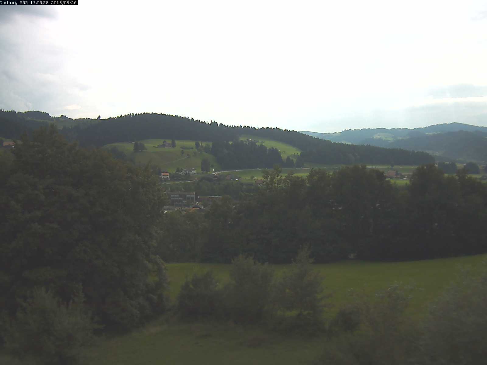 Webcam-Bild: Aussicht vom Dorfberg in Langnau 20130826-170600
