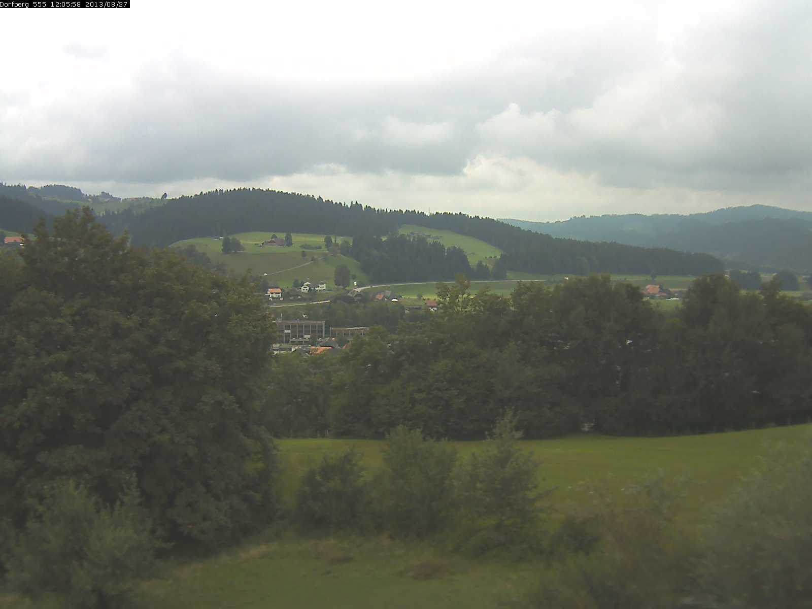 Webcam-Bild: Aussicht vom Dorfberg in Langnau 20130827-120600