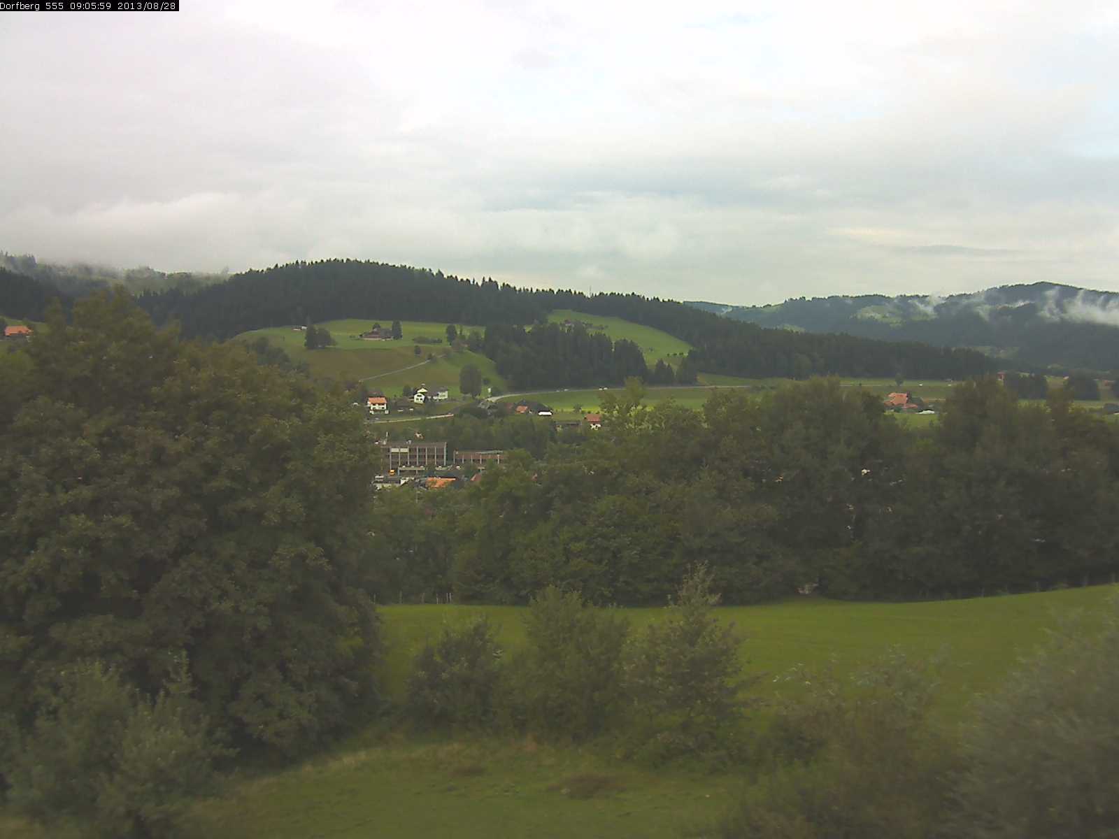 Webcam-Bild: Aussicht vom Dorfberg in Langnau 20130828-090600