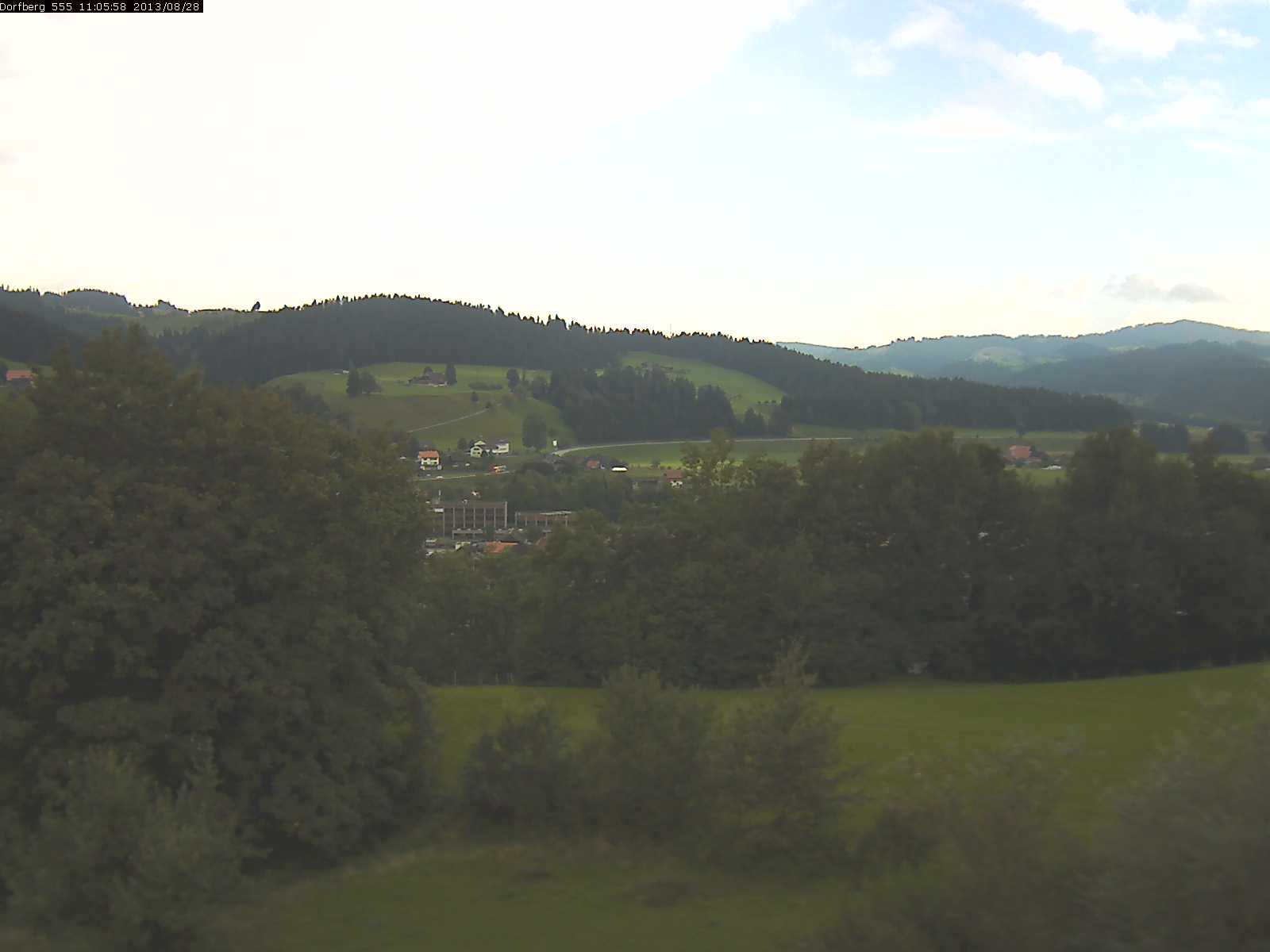 Webcam-Bild: Aussicht vom Dorfberg in Langnau 20130828-110600