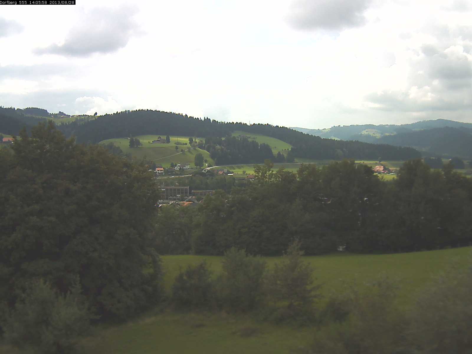 Webcam-Bild: Aussicht vom Dorfberg in Langnau 20130828-140600