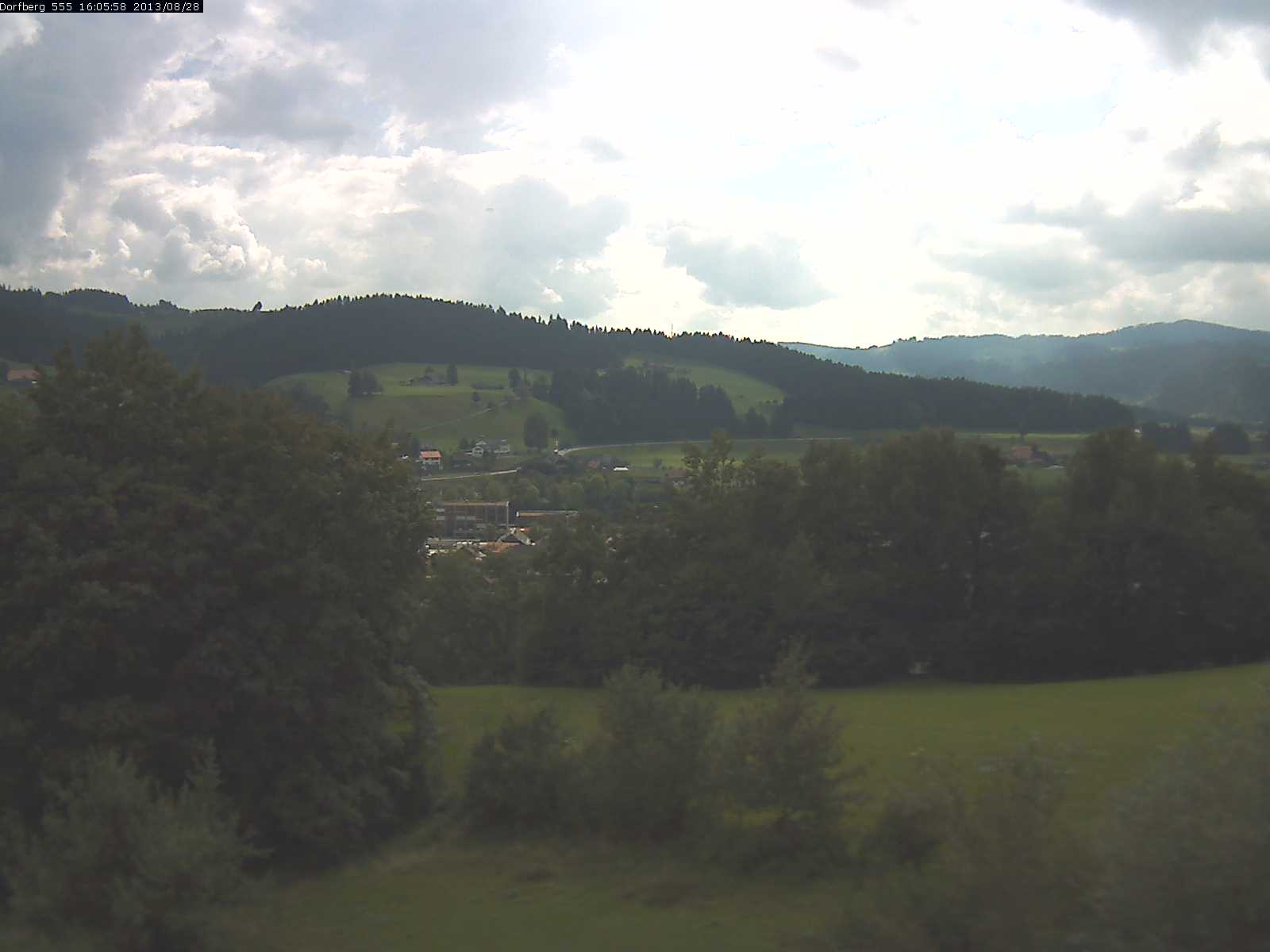Webcam-Bild: Aussicht vom Dorfberg in Langnau 20130828-160600