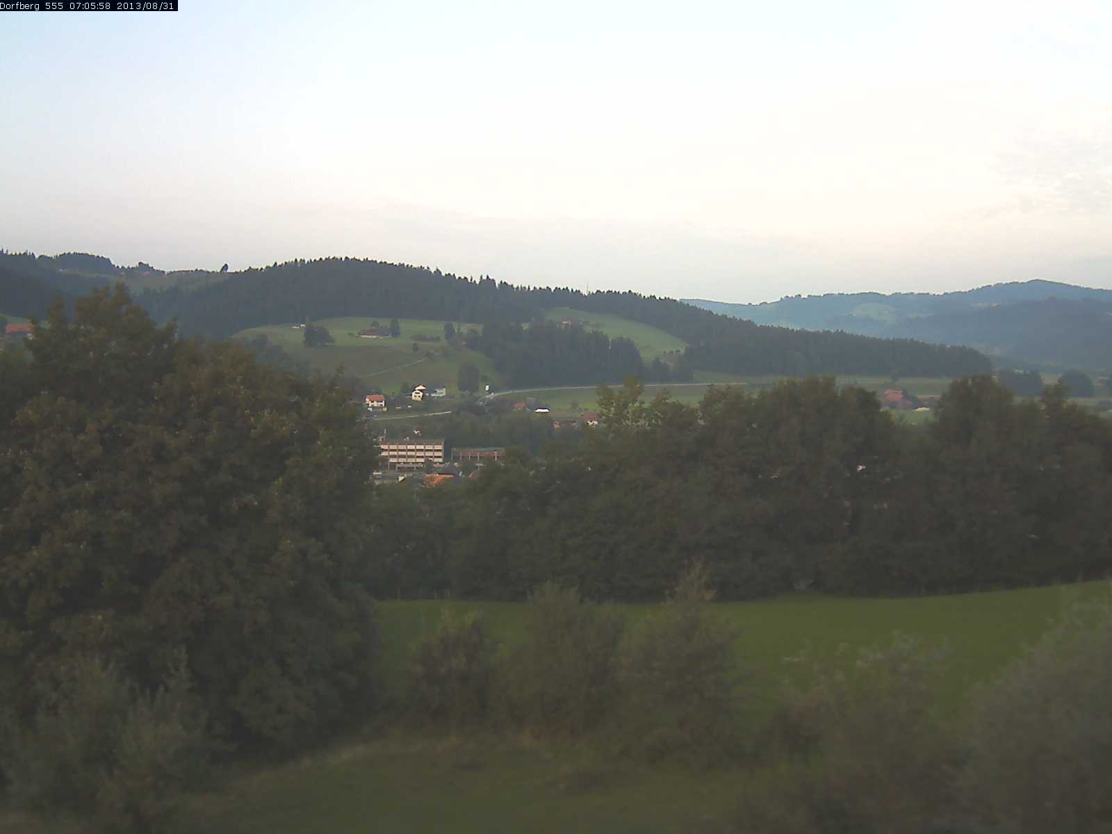 Webcam-Bild: Aussicht vom Dorfberg in Langnau 20130831-070600