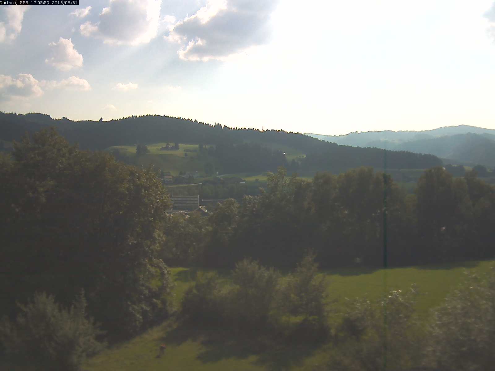 Webcam-Bild: Aussicht vom Dorfberg in Langnau 20130831-170600