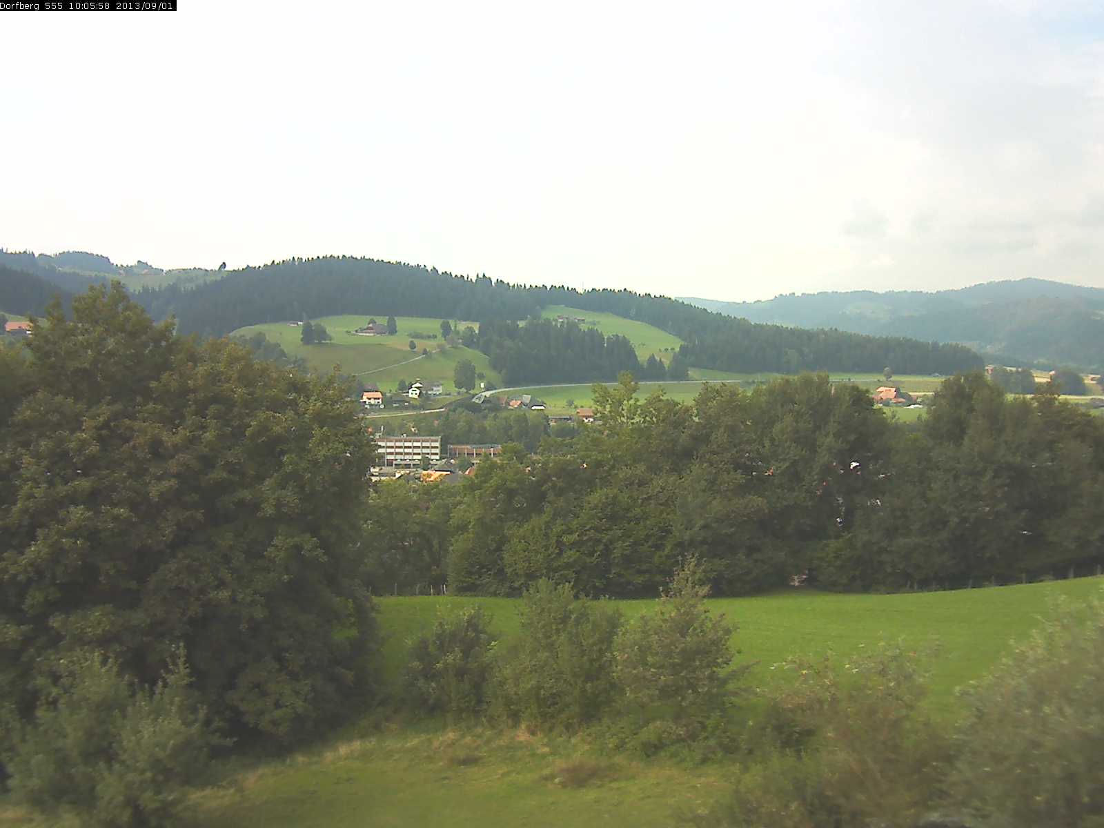 Webcam-Bild: Aussicht vom Dorfberg in Langnau 20130901-100600