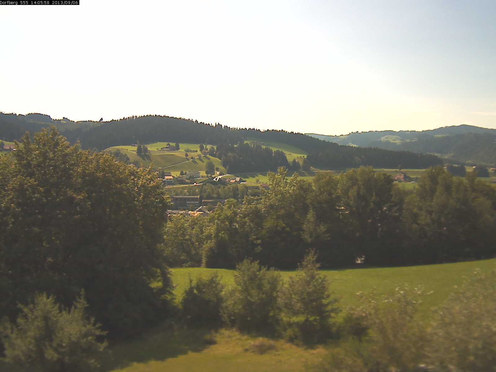 Webcam-Bild: Aussicht vom Dorfberg in Langnau 20130906-140600
