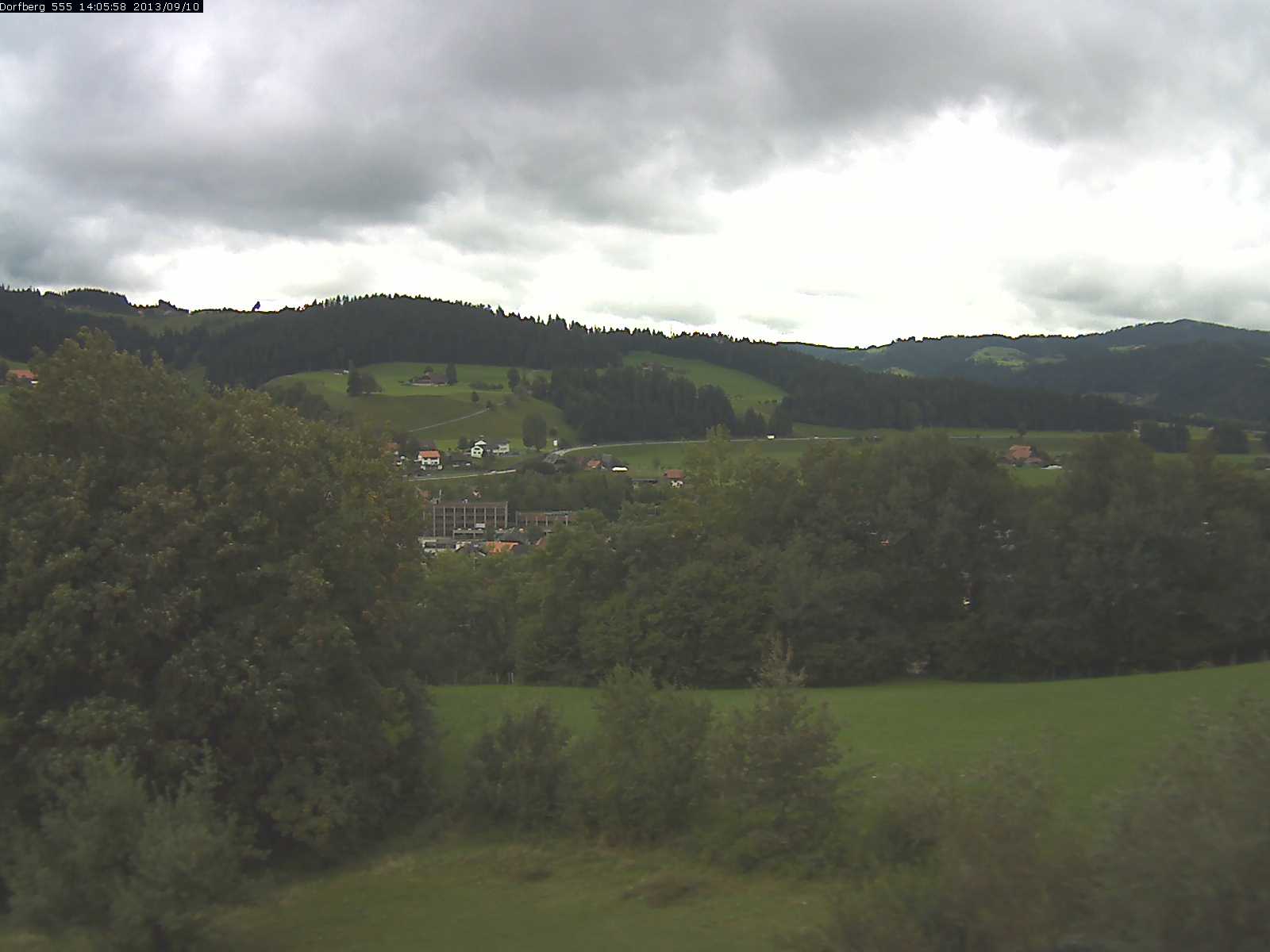 Webcam-Bild: Aussicht vom Dorfberg in Langnau 20130910-140600