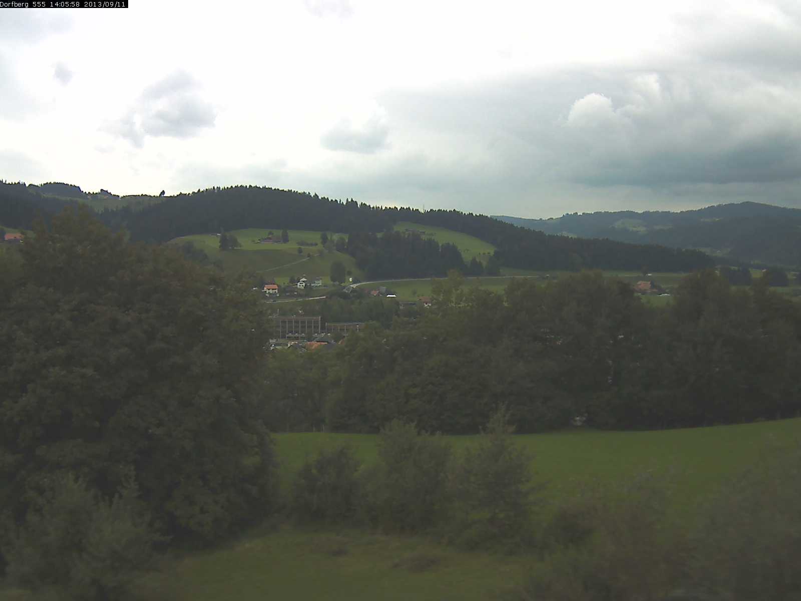 Webcam-Bild: Aussicht vom Dorfberg in Langnau 20130911-140600