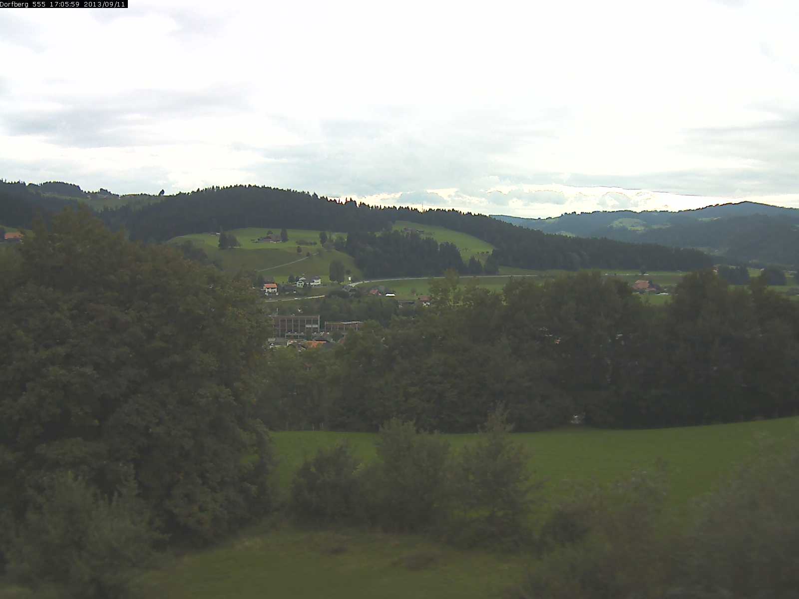 Webcam-Bild: Aussicht vom Dorfberg in Langnau 20130911-170600