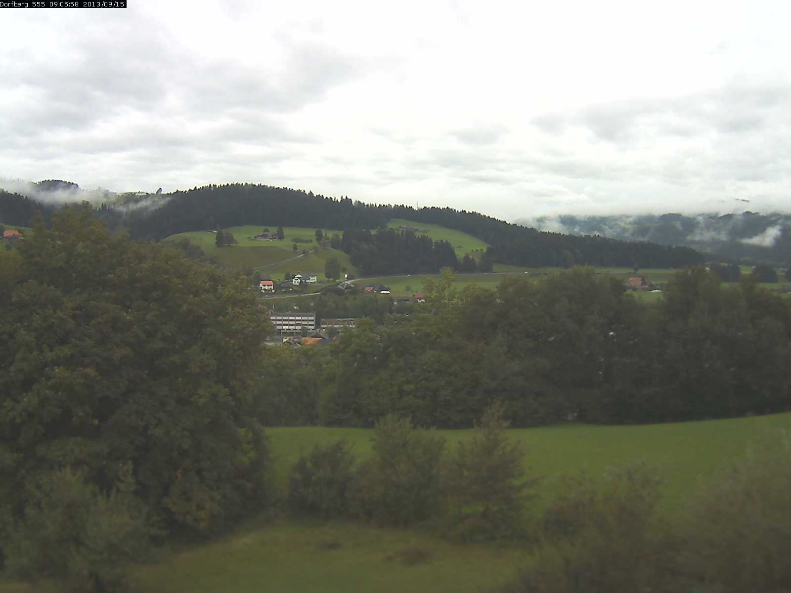 Webcam-Bild: Aussicht vom Dorfberg in Langnau 20130915-090600
