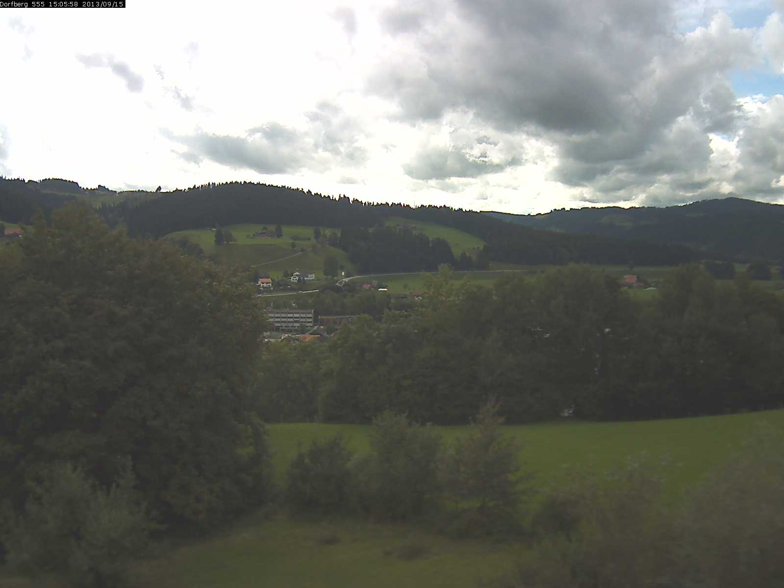 Webcam-Bild: Aussicht vom Dorfberg in Langnau 20130915-150600