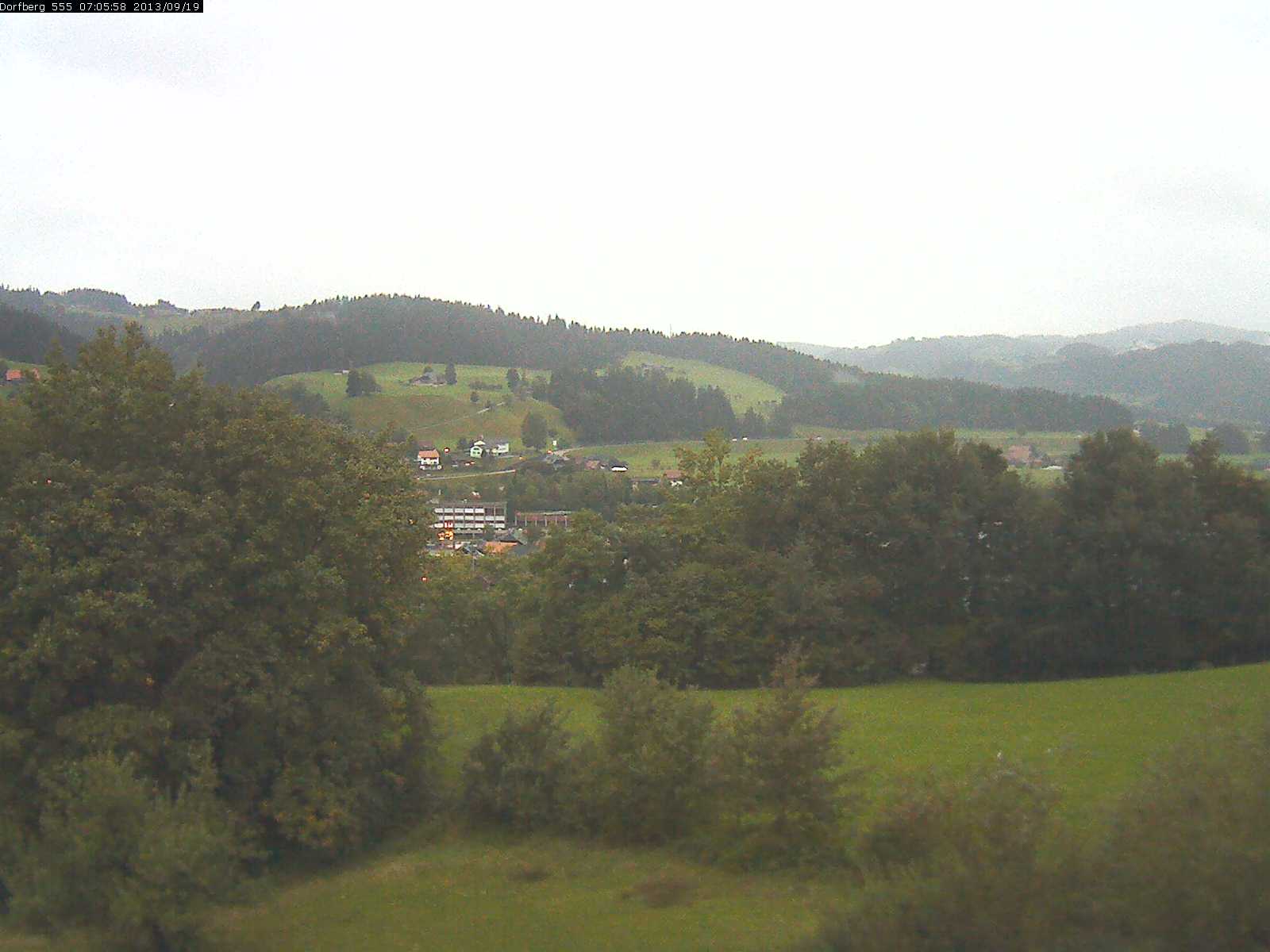 Webcam-Bild: Aussicht vom Dorfberg in Langnau 20130919-070600