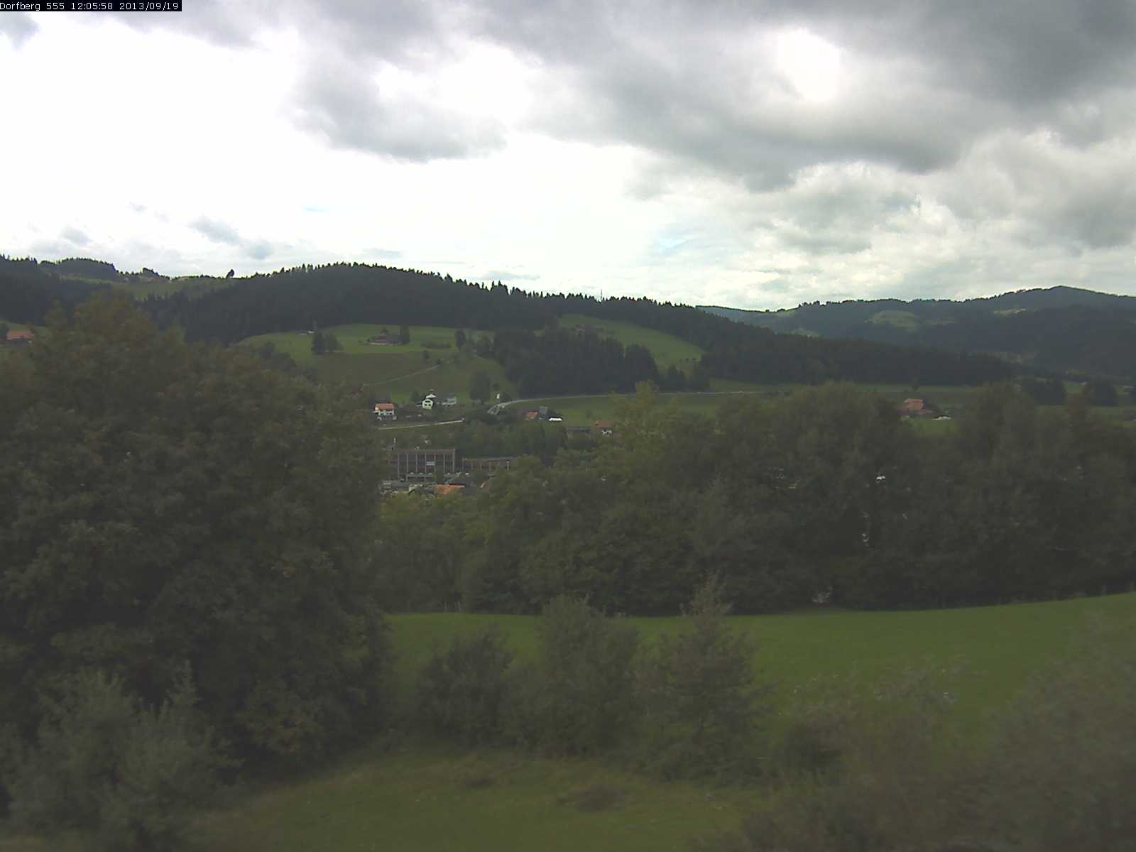 Webcam-Bild: Aussicht vom Dorfberg in Langnau 20130919-120600