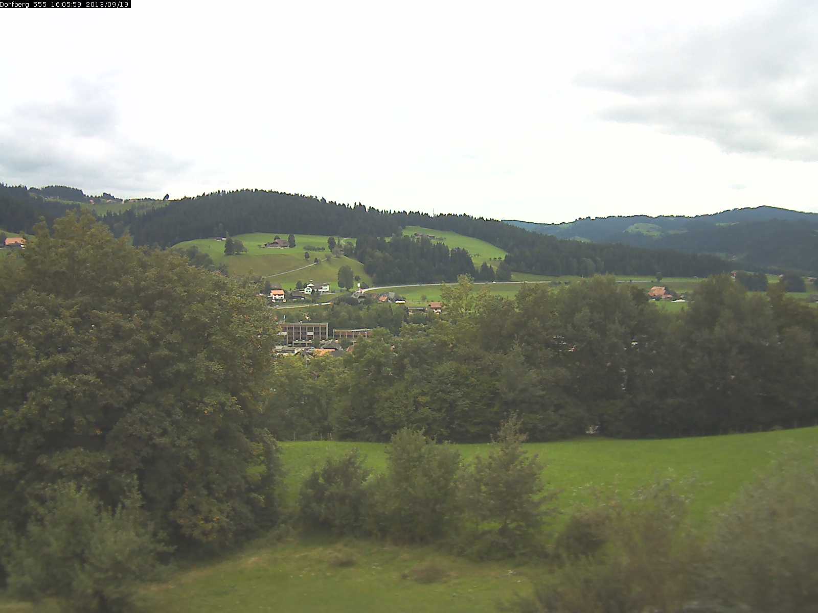Webcam-Bild: Aussicht vom Dorfberg in Langnau 20130919-160600