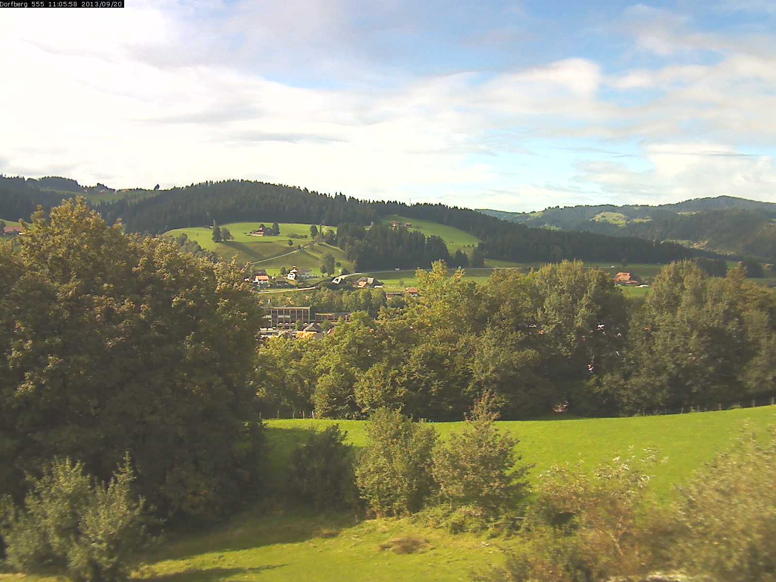 Webcam-Bild: Aussicht vom Dorfberg in Langnau 20130920-110600