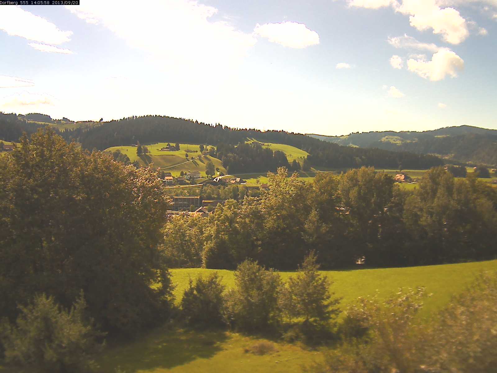 Webcam-Bild: Aussicht vom Dorfberg in Langnau 20130920-140600