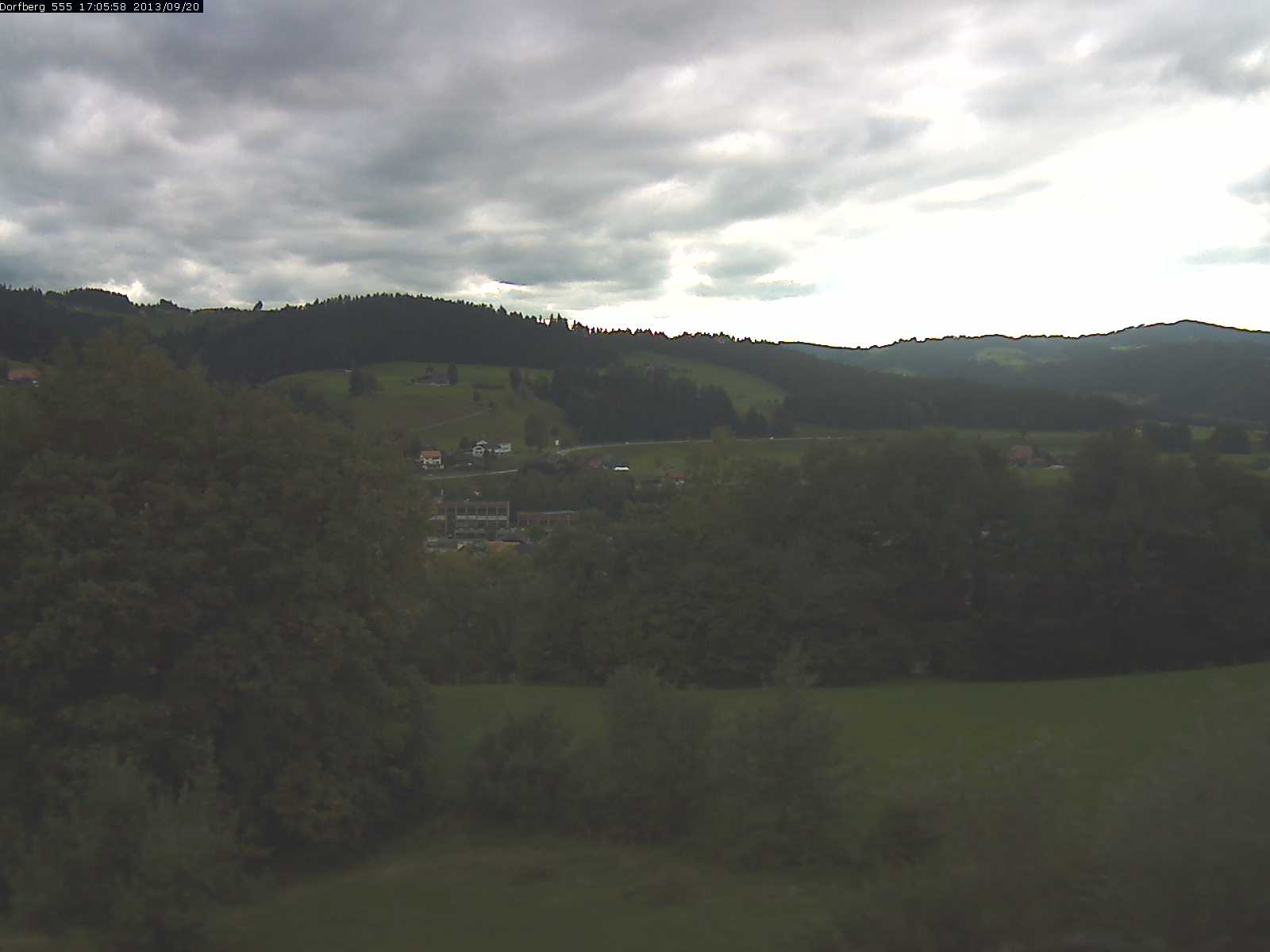 Webcam-Bild: Aussicht vom Dorfberg in Langnau 20130920-170600