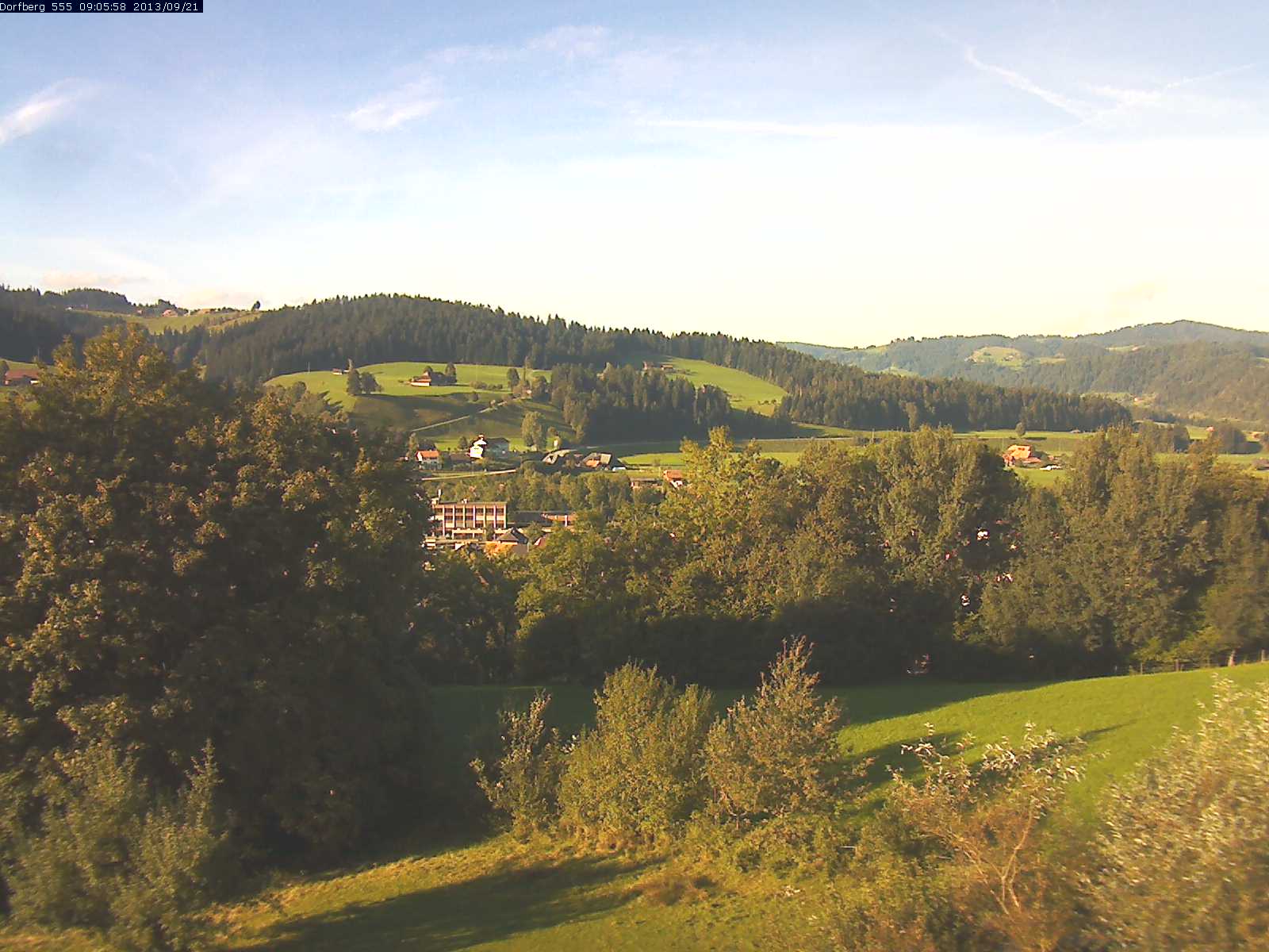 Webcam-Bild: Aussicht vom Dorfberg in Langnau 20130921-090600