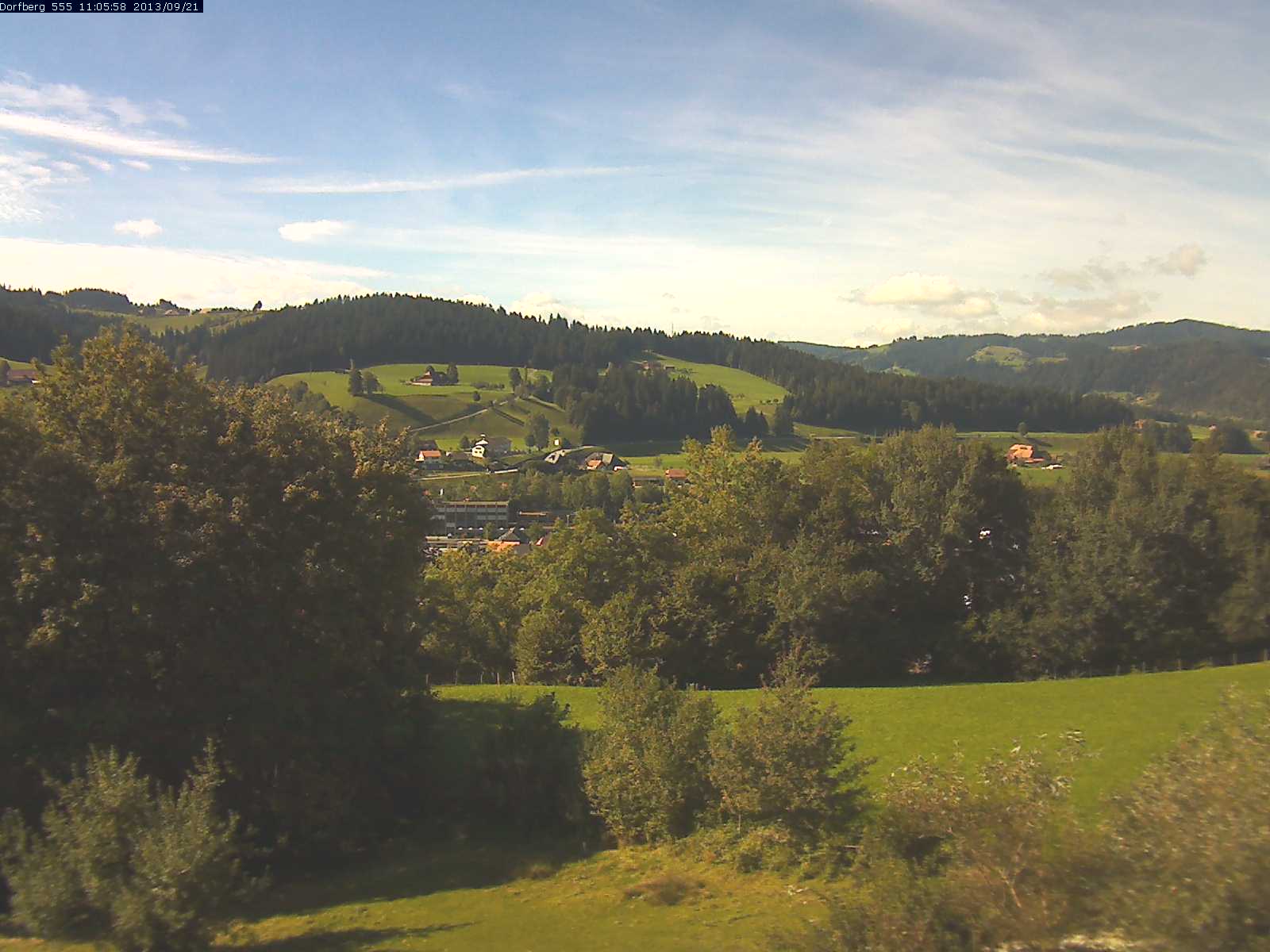 Webcam-Bild: Aussicht vom Dorfberg in Langnau 20130921-110600