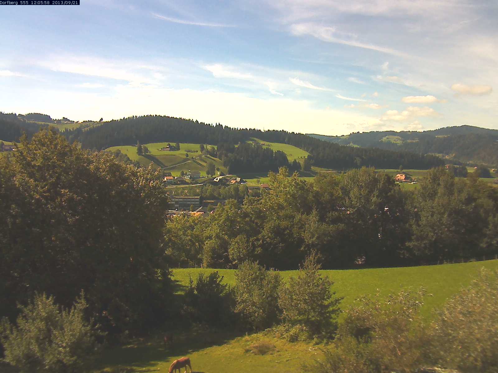 Webcam-Bild: Aussicht vom Dorfberg in Langnau 20130921-120600