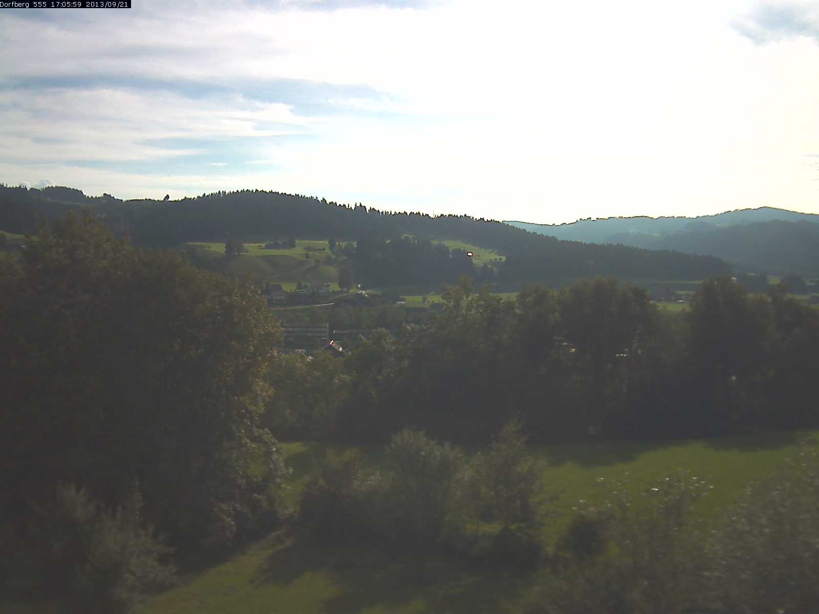 Webcam-Bild: Aussicht vom Dorfberg in Langnau 20130921-170600