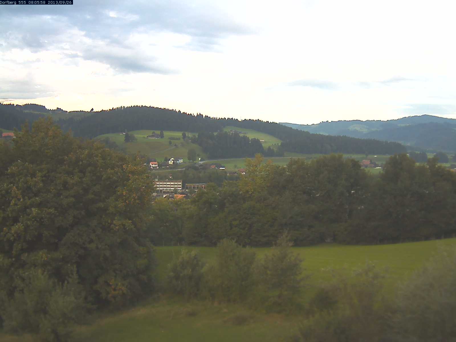 Webcam-Bild: Aussicht vom Dorfberg in Langnau 20130926-080600