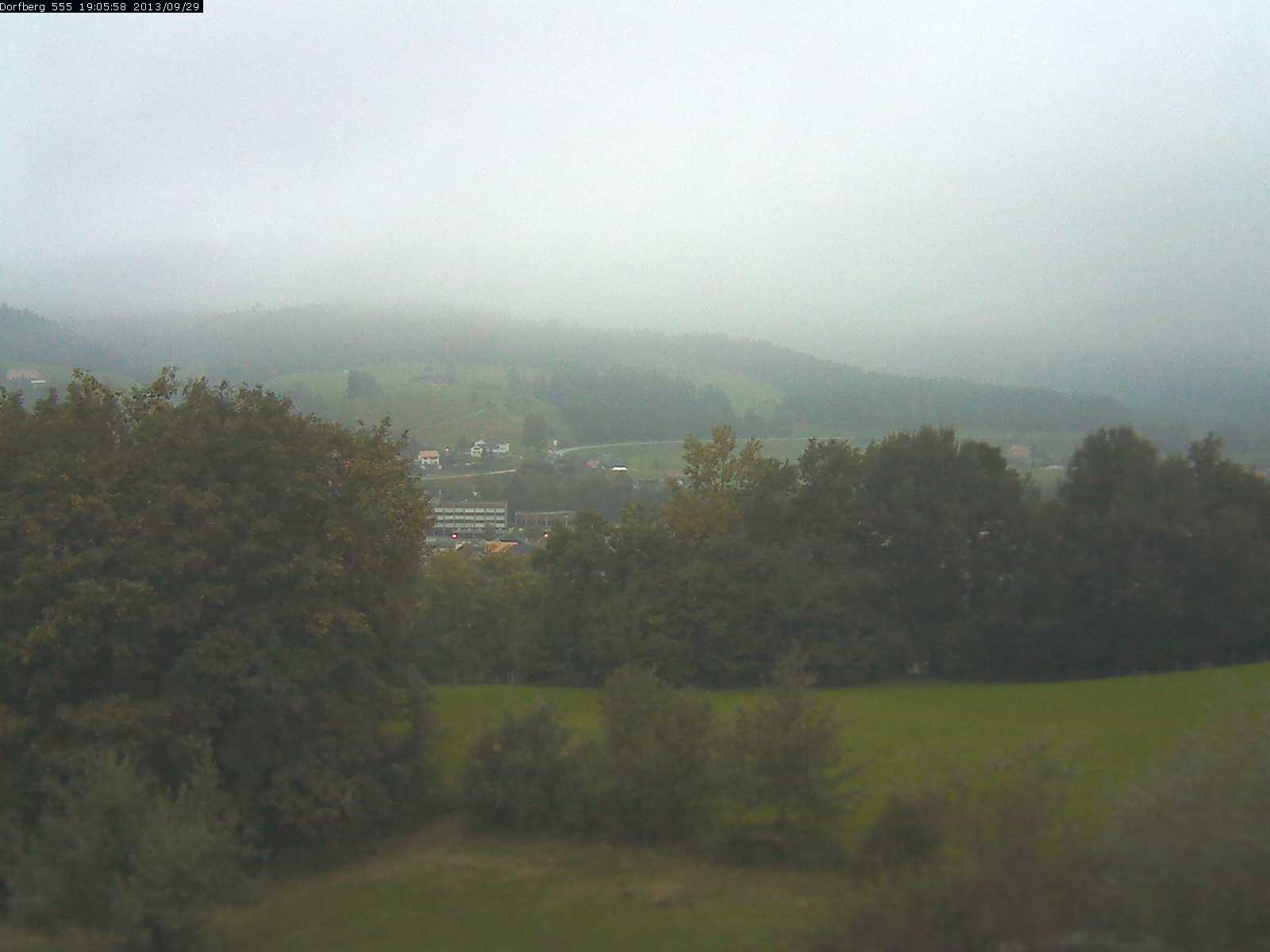 Webcam-Bild: Aussicht vom Dorfberg in Langnau 20130929-190600