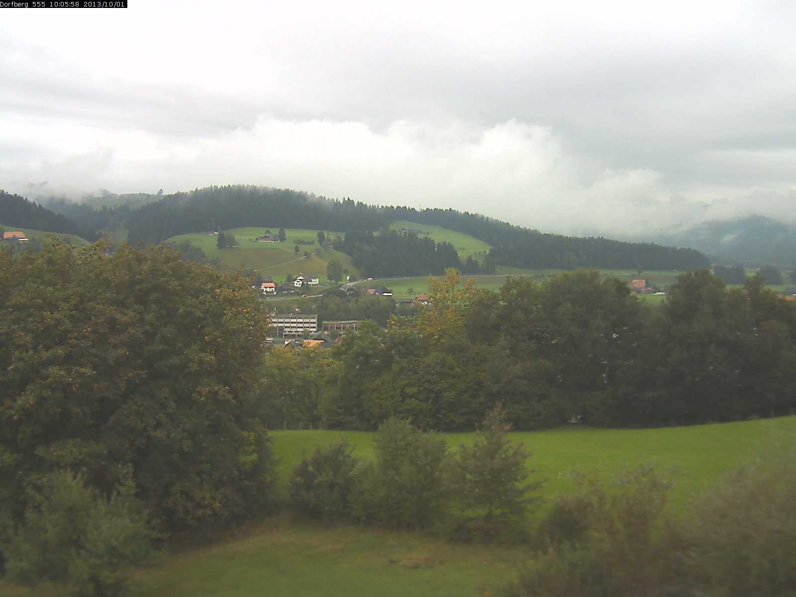 Webcam-Bild: Aussicht vom Dorfberg in Langnau 20131001-100600