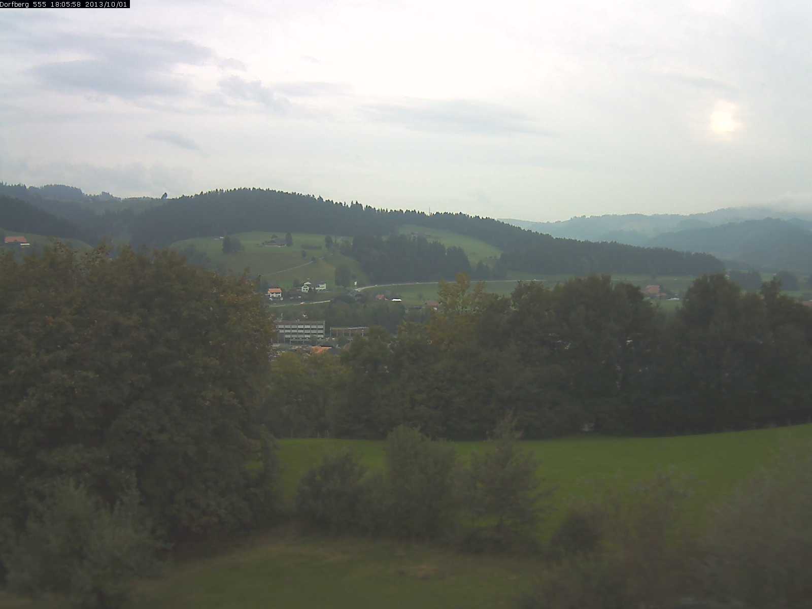 Webcam-Bild: Aussicht vom Dorfberg in Langnau 20131001-180600