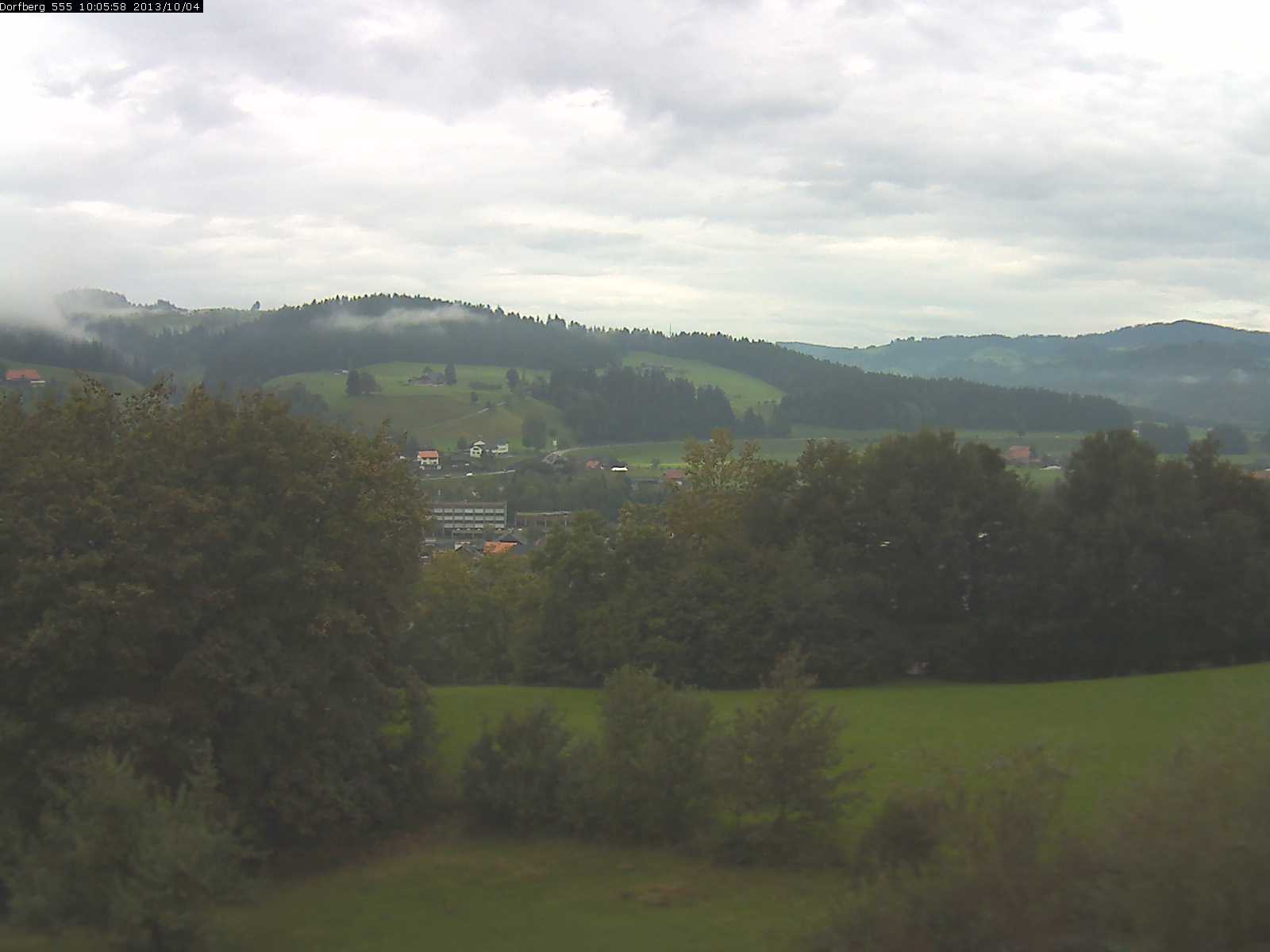 Webcam-Bild: Aussicht vom Dorfberg in Langnau 20131004-100600